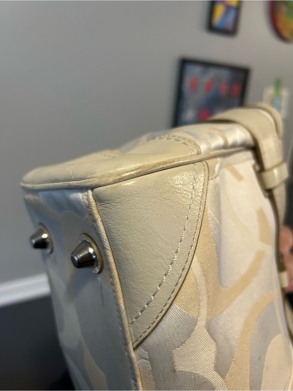 Coach Hampton Optic Vintage Cream and Tan Signature Tote with Horsebit Accent - Picture 10 of 13